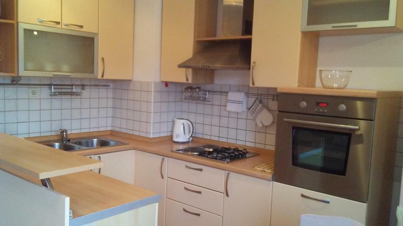 Visnjik 7-free Parking Apartman Zára